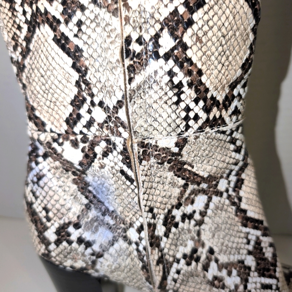 Kenneth Cole New York Snakeskin Print‎ High Boots Block Heel NWOB Size 7.5 - Picture 11 of 13